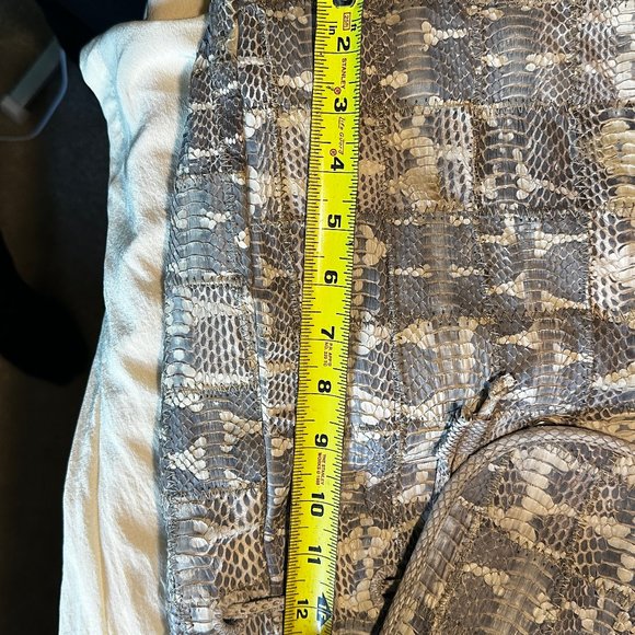 💯 Real Python Backpack. Like New! - Picture 6 of 7